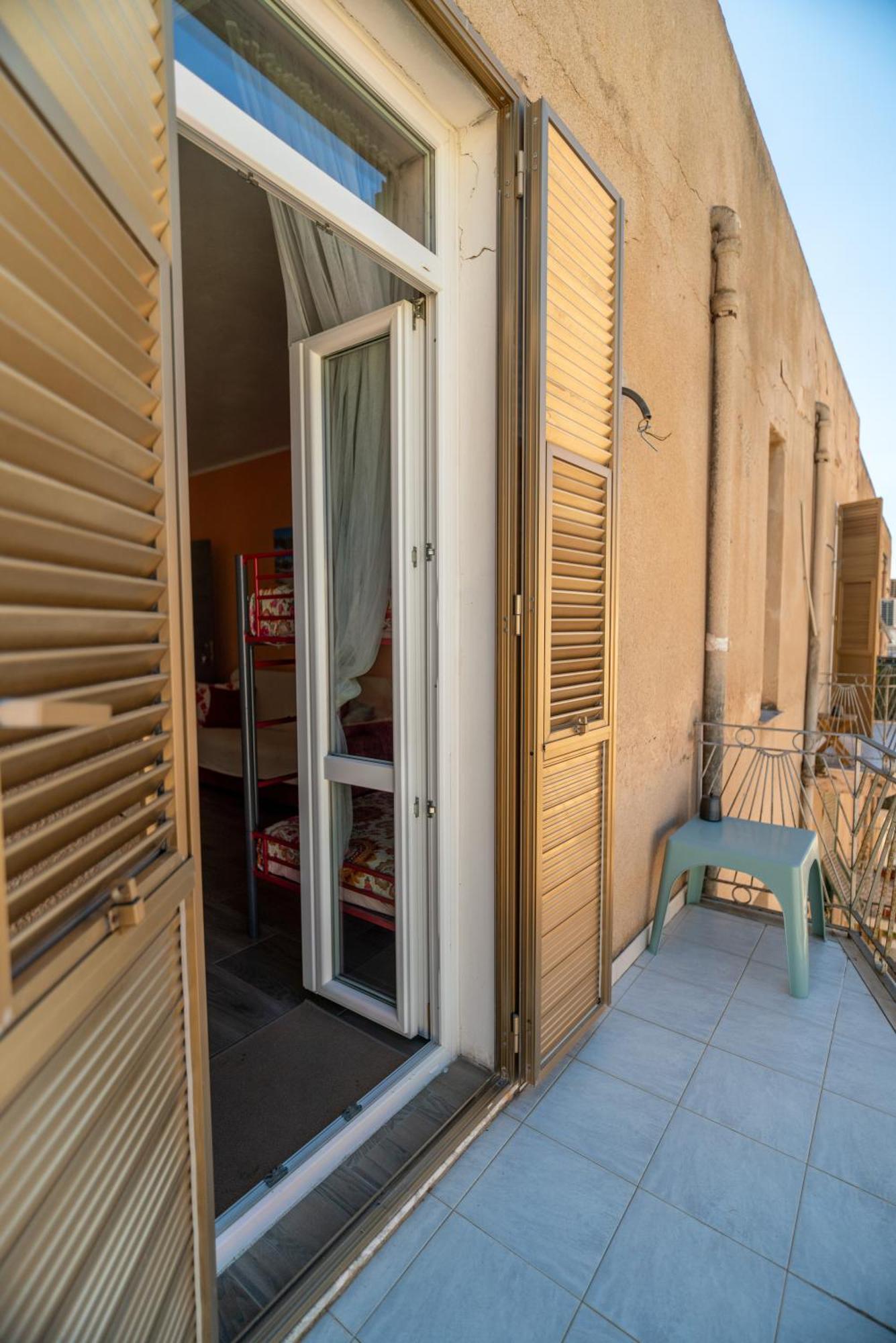 דירות אלגהרו Casa Yvona מראה חיצוני תמונה