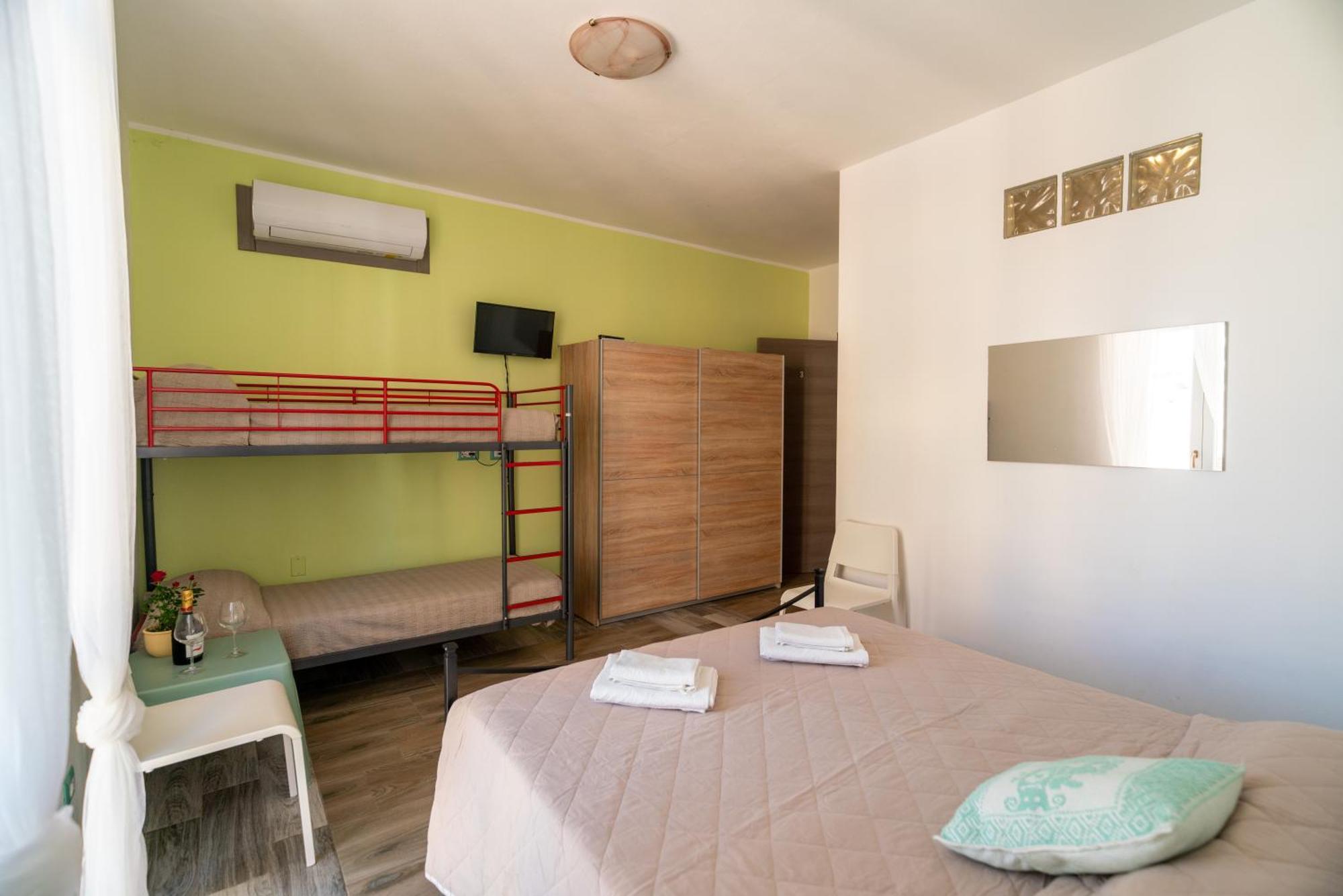 דירות אלגהרו Casa Yvona מראה חיצוני תמונה